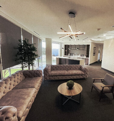 EXECUTIVE LOUNGE AREA